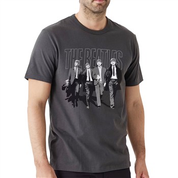 Beatles (The) Walking in London On Logo T-Shirt